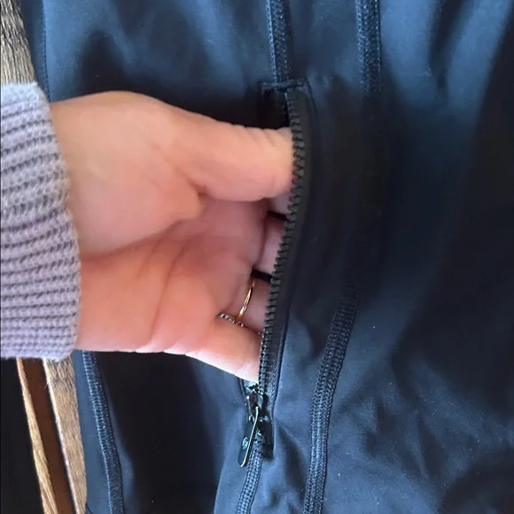Lululemon Women's Black Jacket.   Size 6 - Picture 6 of 15